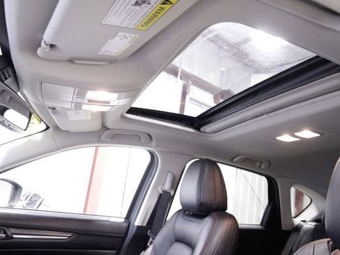 Used 2024 MAZDA CX-5 Carbon Edition image 36