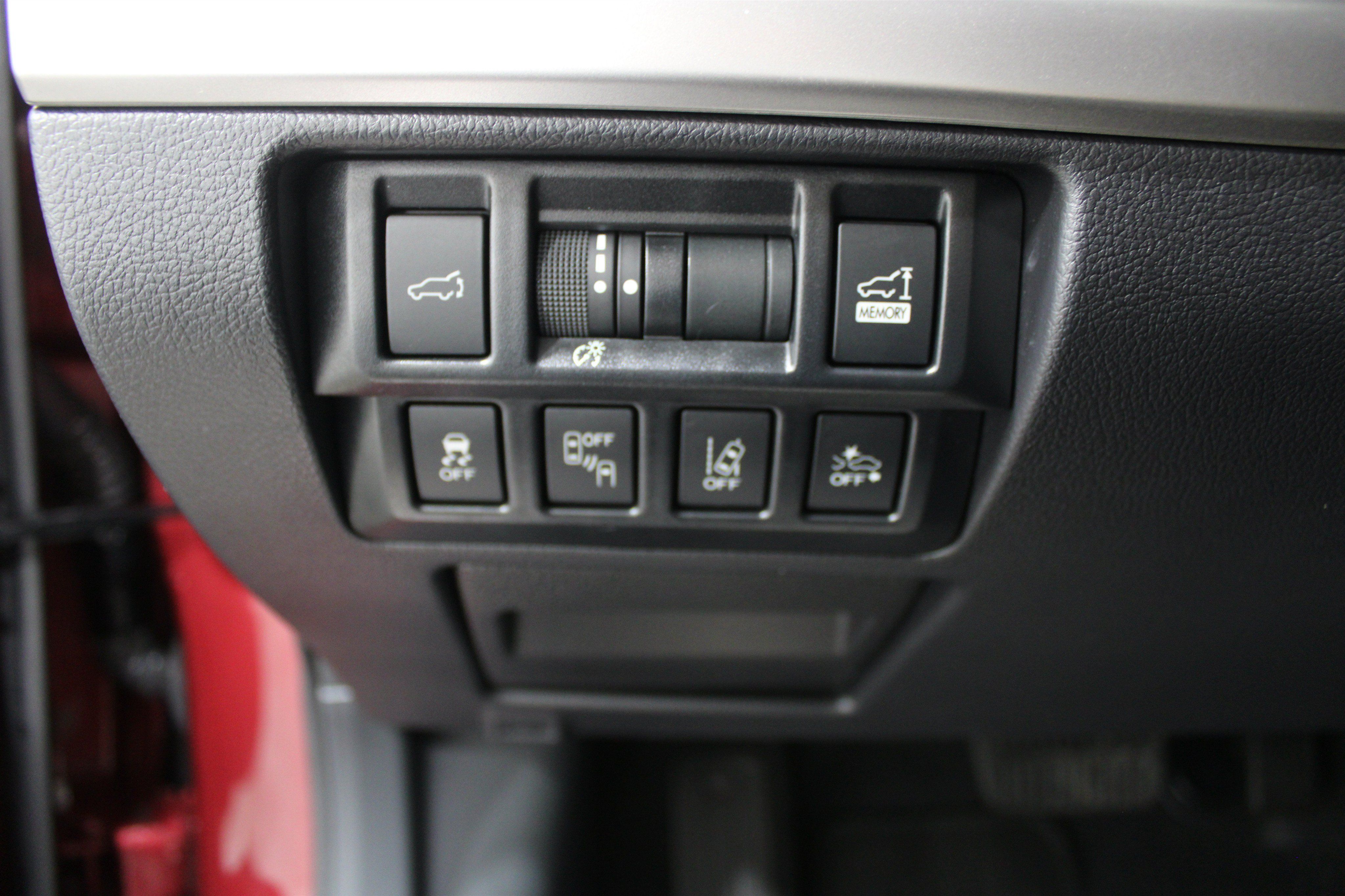 Used 2018 Subaru Outback 2.5i Limited AWD/4WD image 17