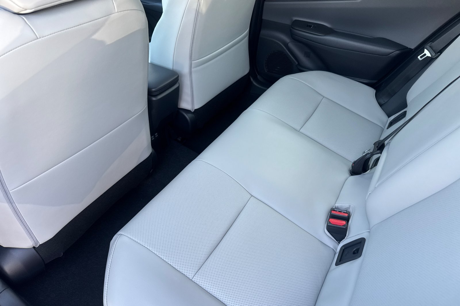 New 2027 Toyota Prius Limited AWD/4WD image 5
