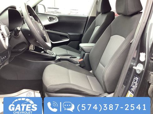 Used 2024 Kia Soul LX w/ Option Group 015 image 12