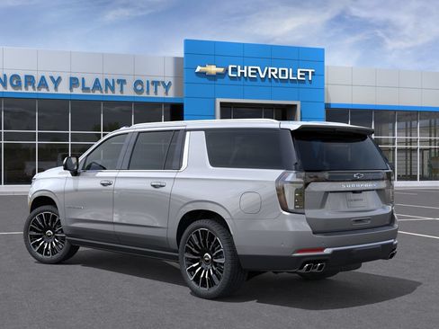 New 2026 Chevrolet Suburban High Country AWD/4WD image 3