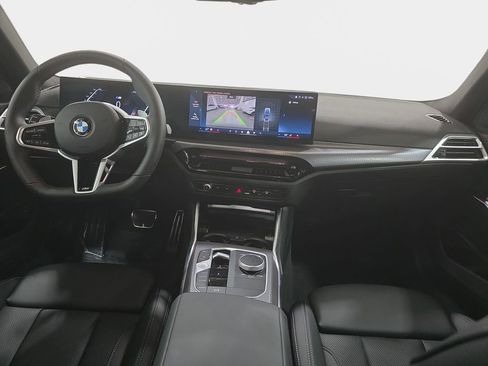 Used 2026 BMW 330i Sedan w/ M Sport Package image 10