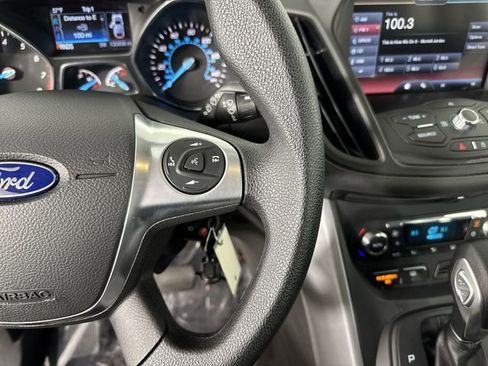 Used 2015 Ford Escape SE w/ Equipment Group 201A FWD image 13