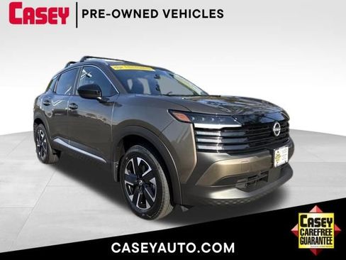 Used 2026 Nissan Kicks SV w/ Cold Weather Package image 1