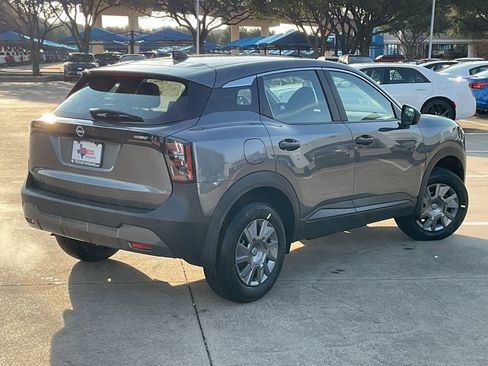 New 2026 Nissan Kicks S image 5