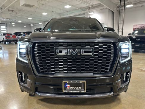 Used 2024 GMC Yukon Denali Ultimate AWD/4WD image 2