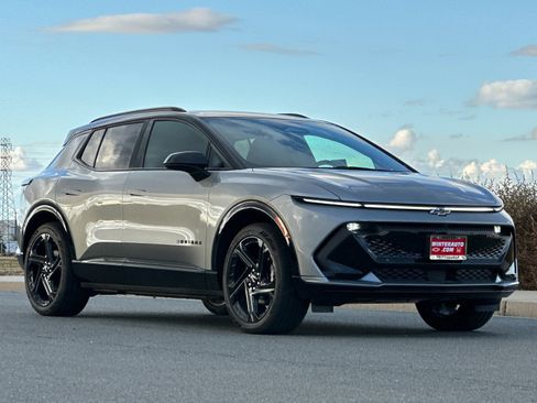New 2026 Chevrolet Equinox EV RS image 2