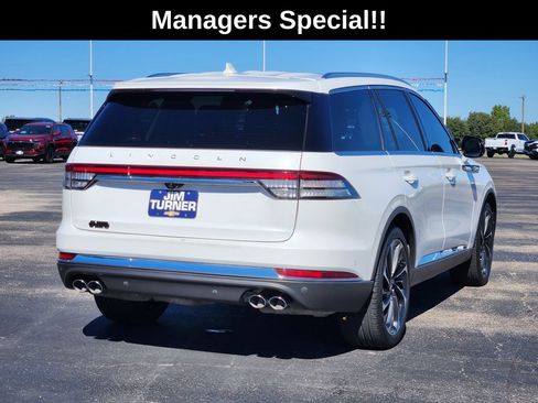 Used 2023 Lincoln Aviator Reserve w/ Equipment Group 201A RWD image 6