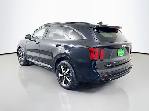 Used 2022 Kia Sorento EX w/ Panoramic Sunroof Package image 7