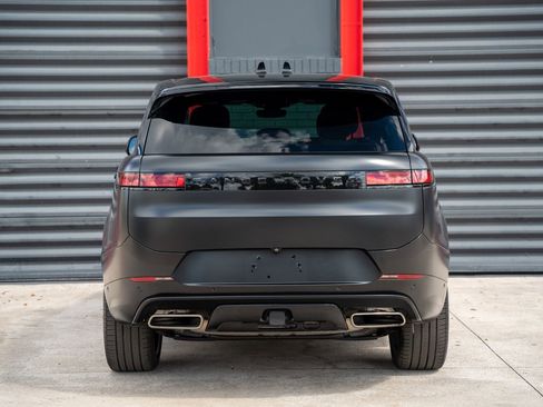 Used 2024 Land Rover Range Rover Sport Dynamic SE image 10