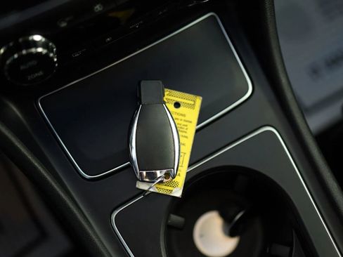 Used 2019 Mercedes-Benz GLA 250 image 59