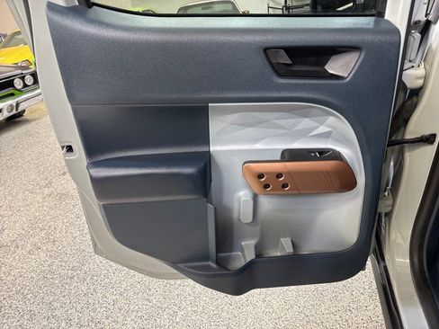 Used 2022 Ford Maverick Lariat w/ Lariat Luxury Package image 39