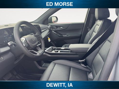 New 2026 Chevrolet Equinox LT w/ Convenience Package II image 9