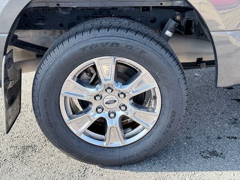 Used 2017 Ford F150 XLT w/ Equipment Group 302A Luxury RWD image 34