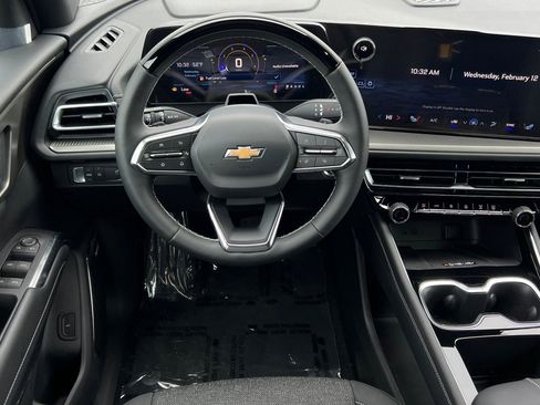 New 2025 Chevrolet Traverse LT w/ Enhanced Driving Package image 16