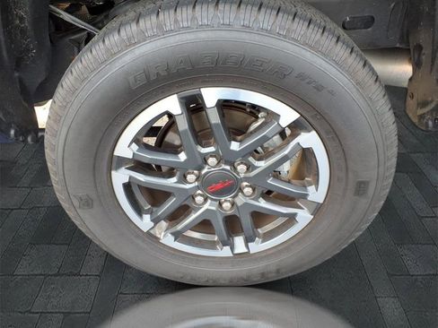 Used 2024 Toyota Tacoma TRD Sport image 12