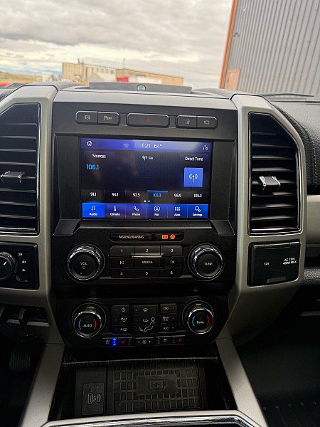Used 2020 Ford F350 Lariat AWD/4WD image 11