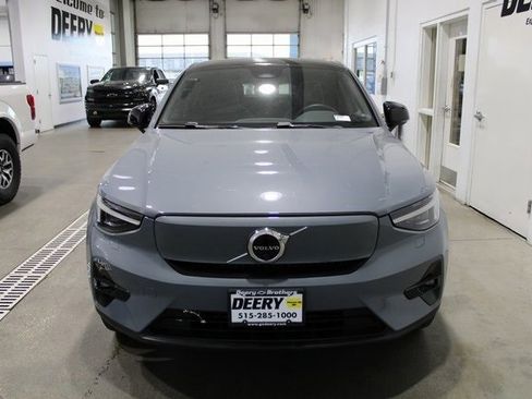 Used 2023 Volvo C40 P8 Recharge Ultimate image 31