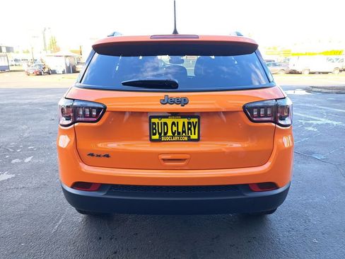 New 2026 Jeep Compass Latitude w/ Sun and Sound Group AWD/4WD image 4