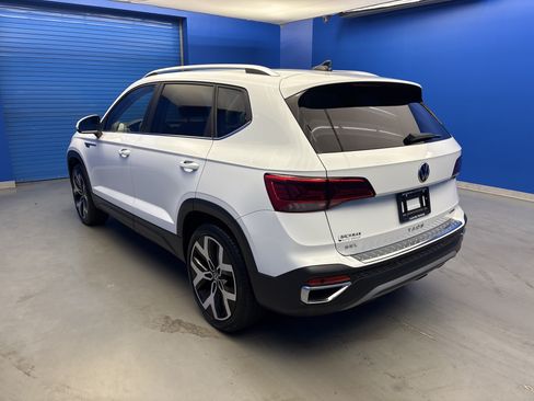 Used 2023 Volkswagen Taos SEL AWD/4WD image 5