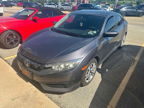 Used 2018 Honda Civic LX image 2