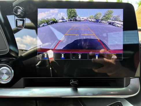 Used 2023 Chevrolet Corvette Stingray Premium Conv w/ Z51 Performance Package RWD image 29