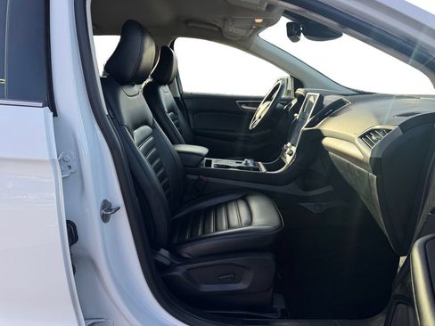 Used 2024 Ford Edge SEL AWD/4WD image 15