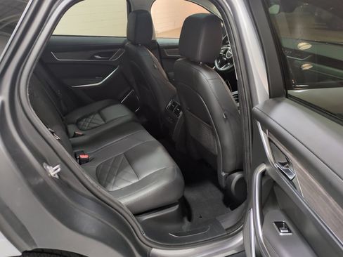 Used 2023 Jaguar F-PACE S AWD/4WD image 11