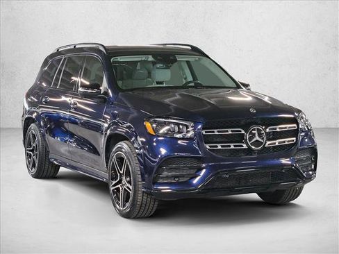 Used 2022 Mercedes-Benz GLS 450 4MATIC image 3