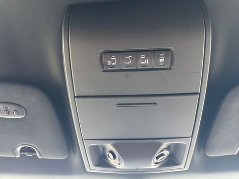 Used 2019 Dodge Grand Caravan GT FWD image 21