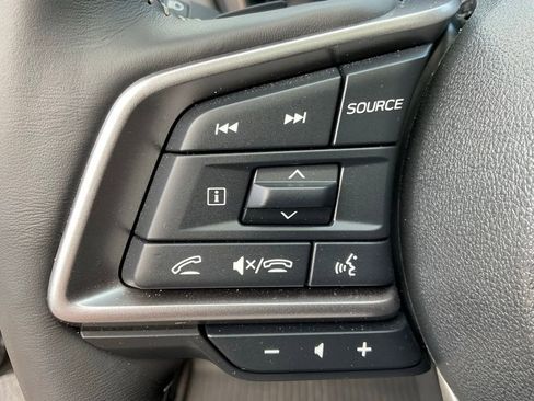 Used 2025 Subaru Outback Touring AWD/4WD image 13