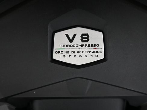 Used 2019 Lamborghini Urus image 29