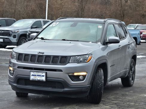 Used 2020 Jeep Compass Latitude image 4