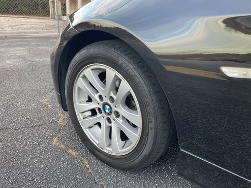 Used 2006 BMW 325i Sedan image 9