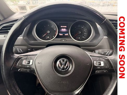 Used 2019 Volkswagen Tiguan SE w/ Panoramic Sunroof Package AWD/4WD image 13