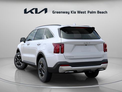 New 2026 Kia Sorento S image 5