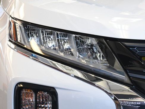 New 2026 Mitsubishi Outlander Sport LE AWD/4WD image 5