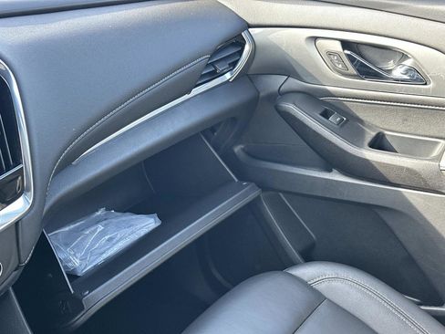 Certified 2023 Chevrolet Traverse LT image 33