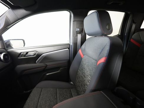 Used 2024 Chevrolet Colorado Z71 w/ Z71 Convenience Package 2 image 35