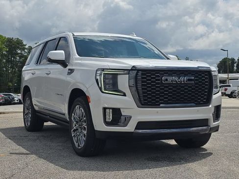 Used 2024 GMC Yukon Denali Ultimate AWD/4WD image 7
