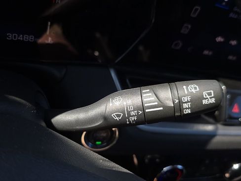 Used 2025 Chevrolet TrailBlazer LT AWD/4WD image 22