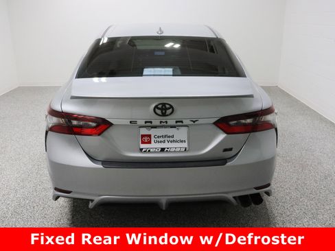 Used 2023 Toyota Camry SE image 8