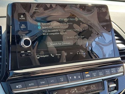 New 2026 Honda Odyssey Touring image 17
