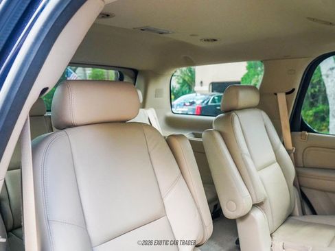 Used 2009 Cadillac Escalade AWD image 69