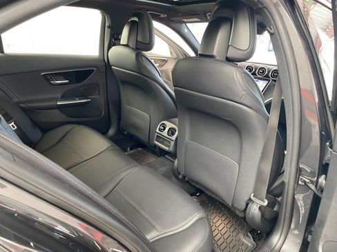 Used 2022 Mercedes-Benz C 300 4MATIC Sedan image 11