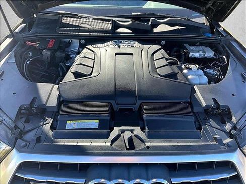 Used 2017 Audi Q7 3.0T Premium Plus w/ Premium Plus Package image 11