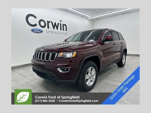 Used 2017 Jeep Grand Cherokee Laredo image 1