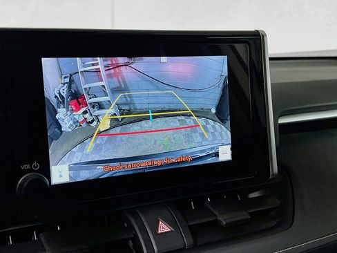 Used 2025 Toyota RAV4 XLE w/ Convenience Package FWD image 28