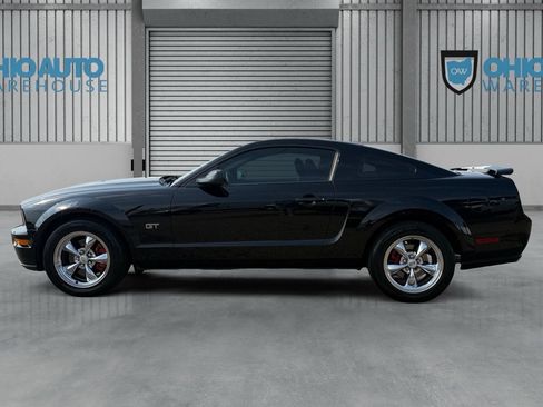 Used 2006 Ford Mustang GT RWD image 4