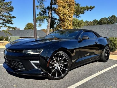 Used 2018 Chevrolet Camaro SS image 30
